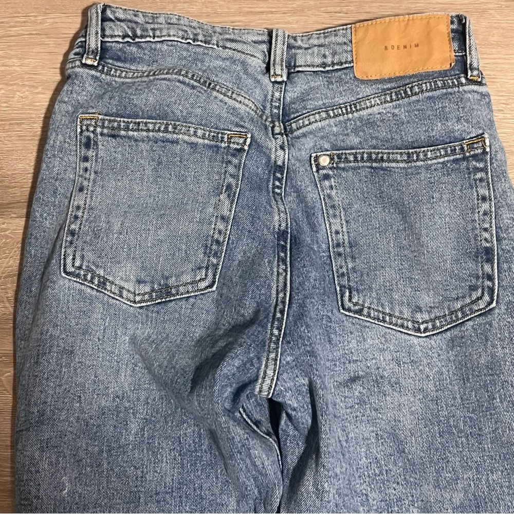 H&M Denim Blue Relaxed woman Jeans